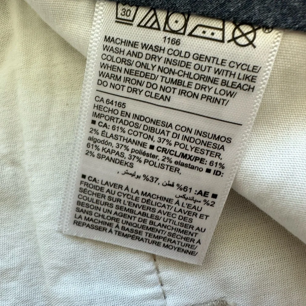Old Navy Ultimate Slim Built-In Flex Chino Khakis Pants Beige Size 36 x 32